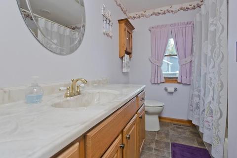 78 Mccarthy Ave, Chicopee, MA 01020 photo 11