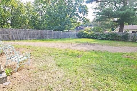 111 Groton St, Springfield, MA 01129 photo 22