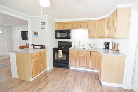 111 Groton St, Springfield, MA 01129 photo 12