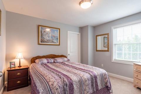 8 Crown Ct, Epping, NH 03042 photo 16