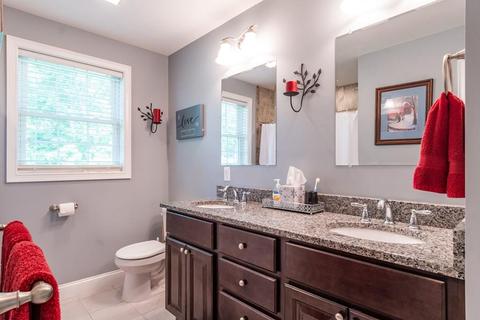 8 Crown Ct, Epping, NH 03042 photo 22