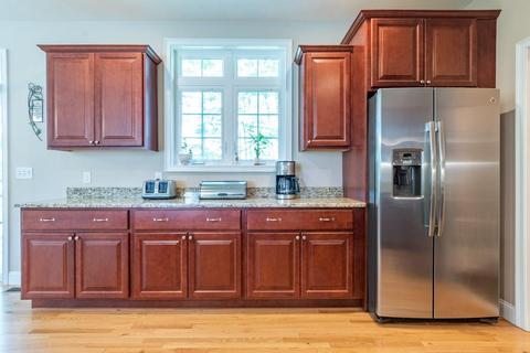8 Crown Ct, Epping, NH 03042 photo 10