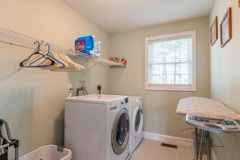 8 Crown Ct, Epping, NH 03042 photo 15