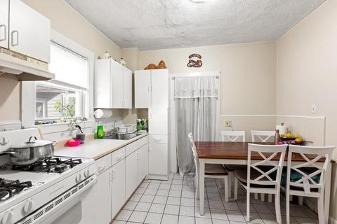 17 Vernal St, Everett, MA 02149 photo 7