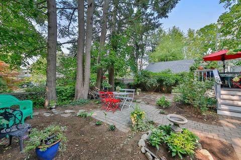 18 Thorndike St, Brookline, MA 02446 photo 37