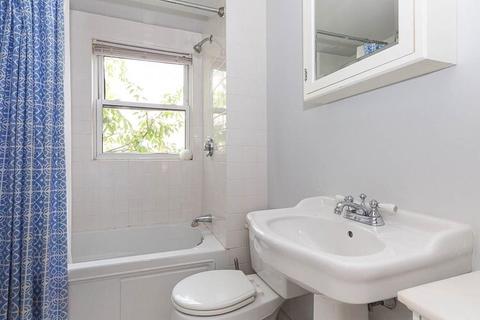 18 Thorndike St, Brookline, MA 02446 photo 32