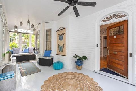 18 Thorndike St, Brookline, MA 02446 photo 6