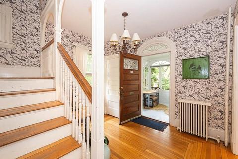 18 Thorndike St, Brookline, MA 02446 photo 9