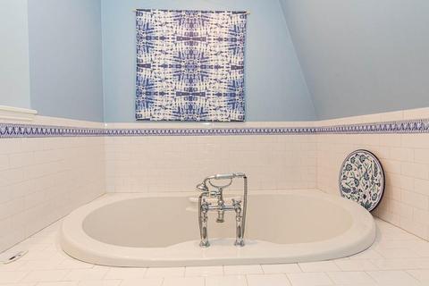 18 Thorndike St, Brookline, MA 02446 photo 25