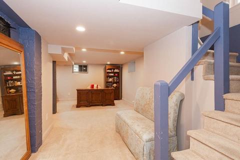 18 Thorndike St, Brookline, MA 02446 photo 33