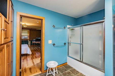 2030 Allen St, Springfield, MA 01118 photo 28