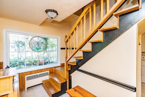 2030 Allen St, Springfield, MA 01118 photo 19