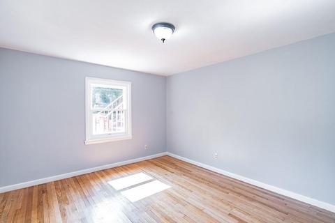 2030 Allen St, Springfield, MA 01118 photo 14