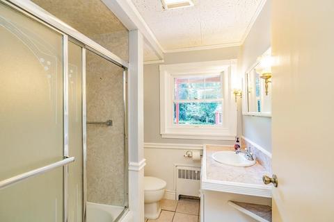 2030 Allen St, Springfield, MA 01118 photo 18