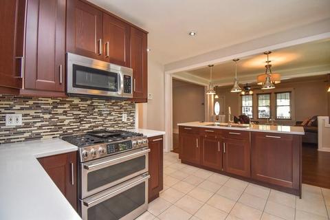 92 Corona St, Springfield, MA 01104 photo 7
