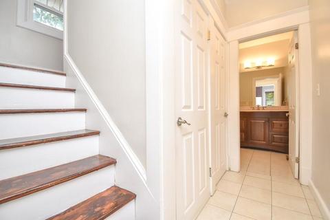 92 Corona St, Springfield, MA 01104 photo 16