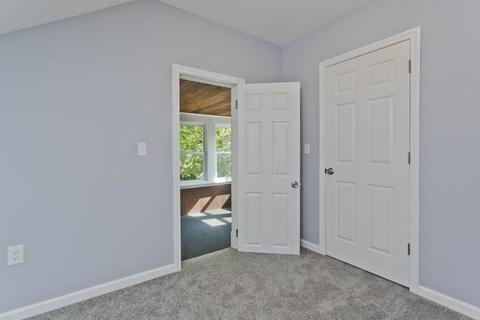 19 Judson St, Springfield, MA 01104 photo 19