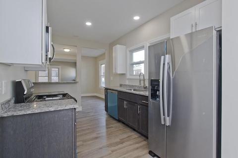 19 Judson St, Springfield, MA 01104 photo 8