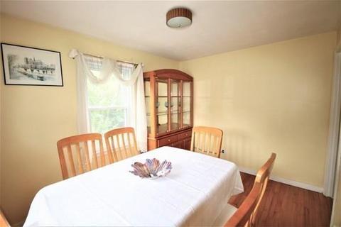 10 Ada St, Worcester, MA 01602 photo 17