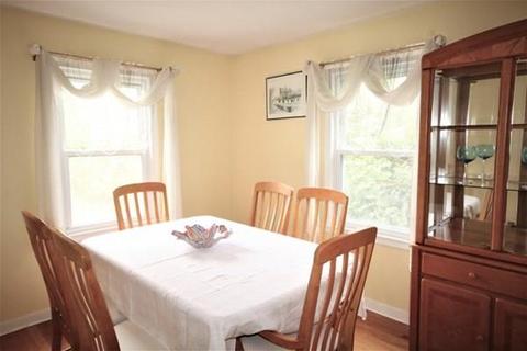 10 Ada St, Worcester, MA 01602 photo 3