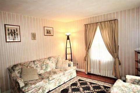 10 Ada St, Worcester, MA 01602 photo 4