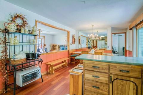 1122 Granby Rd, Chicopee, MA 01020 photo 10