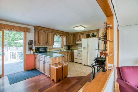1122 Granby Rd, Chicopee, MA 01020 photo 7