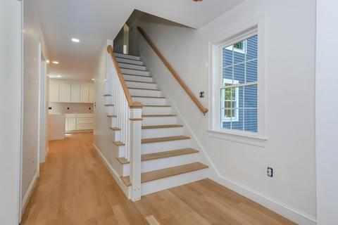 189 Lawrence St, Canton, MA 02021 photo 4