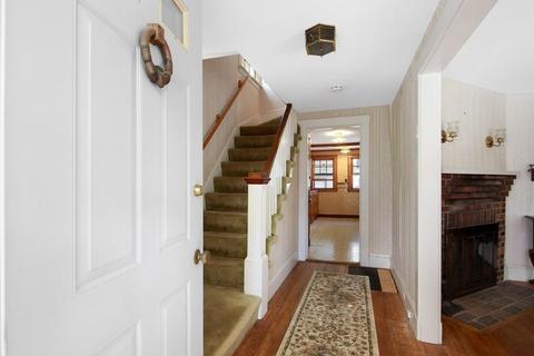 217 High St, Hingham, MA 02043 photo 9