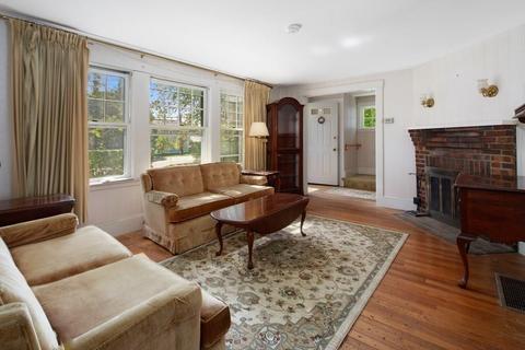 217 High St, Hingham, MA 02043 photo 10