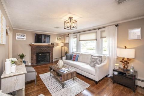 7 Darrell Dr, Randolph, MA 02368 photo 6