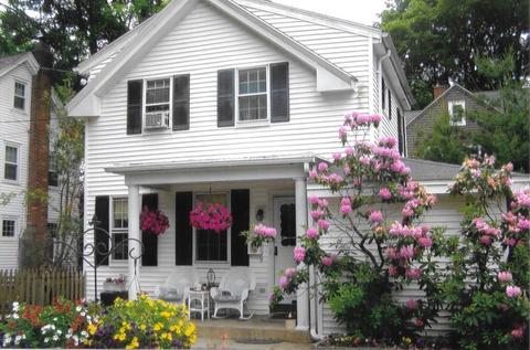 8 Bates Ct, Dedham, MA 02026 photo 2