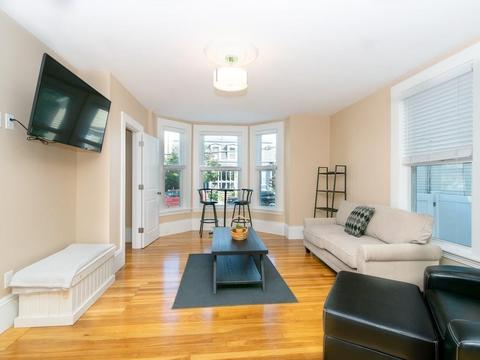 28 Corey St, Everett, MA 02149 photo 8