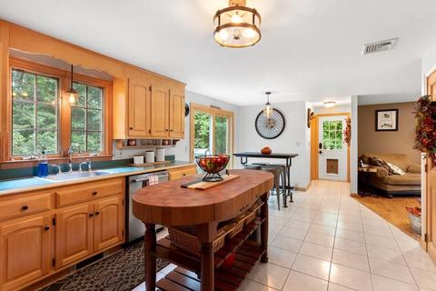 335 Maple St, Franklin, MA 02038 photo 3