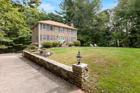 335 Maple St, Franklin, MA 02038 photo 2
