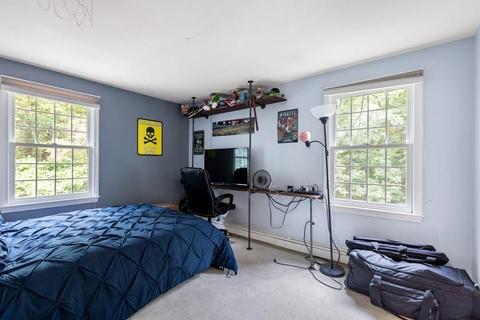 335 Maple St, Franklin, MA 02038 photo 21