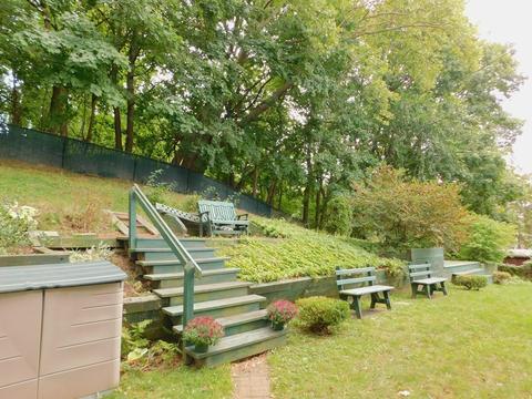 69 Palmer Ave, Springfield, MA 01108 photo 4