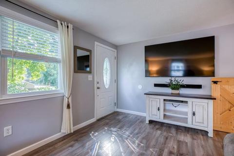 136 Webber St, Springfield, MA 01108 photo 12