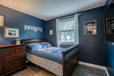 136 Webber St, Springfield, MA 01108 photo 17