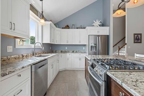 28 Black Point Rd, Webster, MA 01570 photo 9