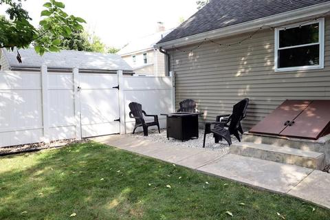 46 Brighton St, Springfield, MA 01118 photo 18