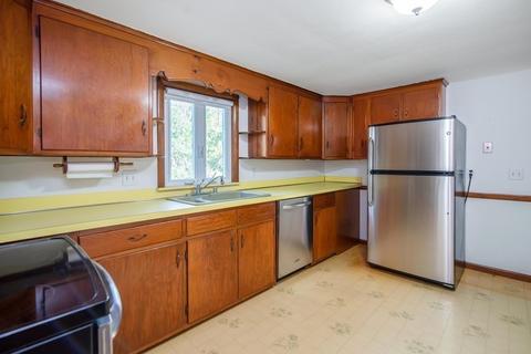 123 Clearbrook Dr, Springfield, MA 01118 photo 5