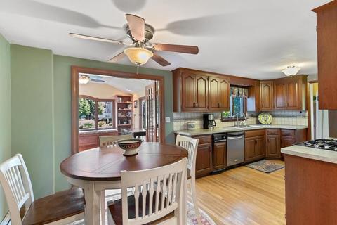 5 Mead St, Danvers, MA 01923 photo 7