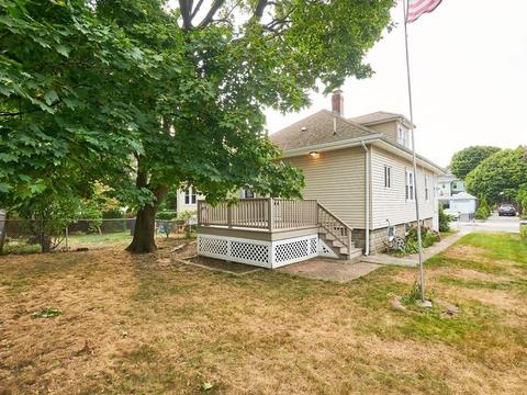 14 Berwick Ct, Everett, MA 02149 photo 3