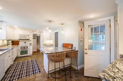 23 Alden Cir, Reading, MA 01867 photo 5