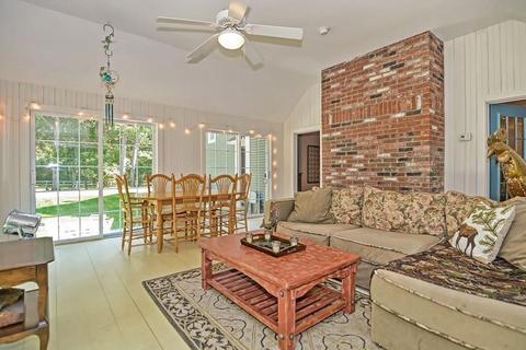 127 Fowler St, Upton, MA 01568 photo 12