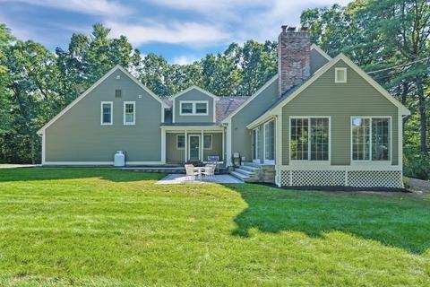 127 Fowler St, Upton, MA 01568 photo 2