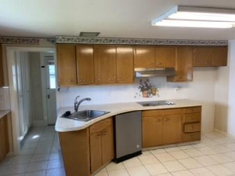 35 Texel Dr, Springfield, MA 01108 photo 8