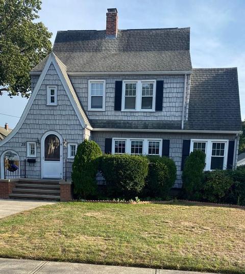 35 Texel Dr, Springfield, MA 01108 photo 1