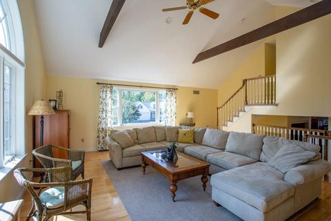 6 Surrey Ln, Danvers, MA 01923 photo 18